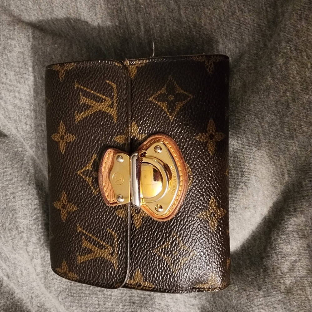LV wallet
